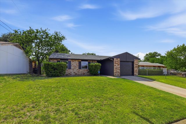 1211 Aspen Drive, Duncanville, TX 75116