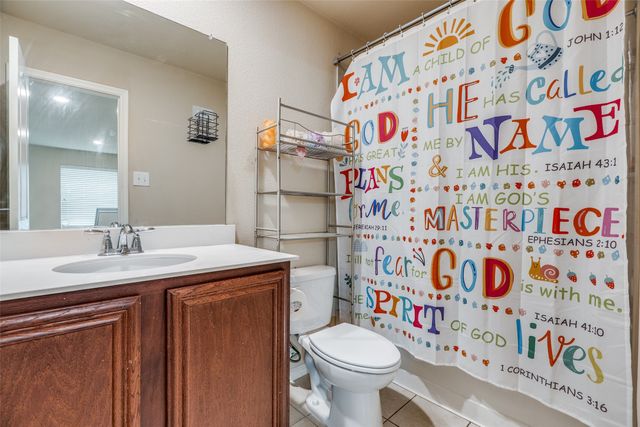 1924 Parkside Mews, Lancaster, TX 75146