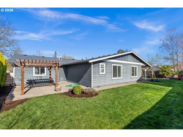 1030 WILLAMINA Ave, Forest Grove, OR 97116