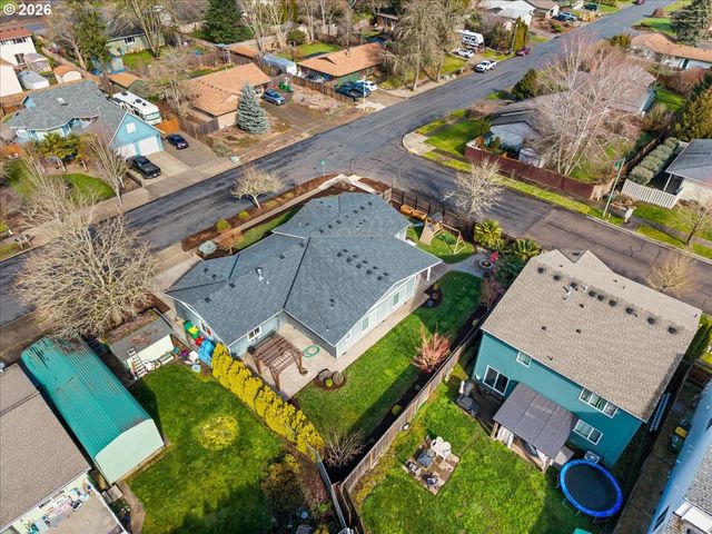 1030 WILLAMINA Ave, Forest Grove, OR 97116