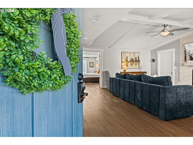 1030 WILLAMINA Ave, Forest Grove, OR 97116