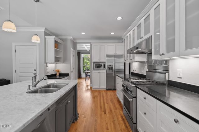 504 Rockgarden Road, Chapel Hill, NC 27516