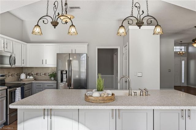 1240 Birch Hill Drive, Kernersville, NC 27284