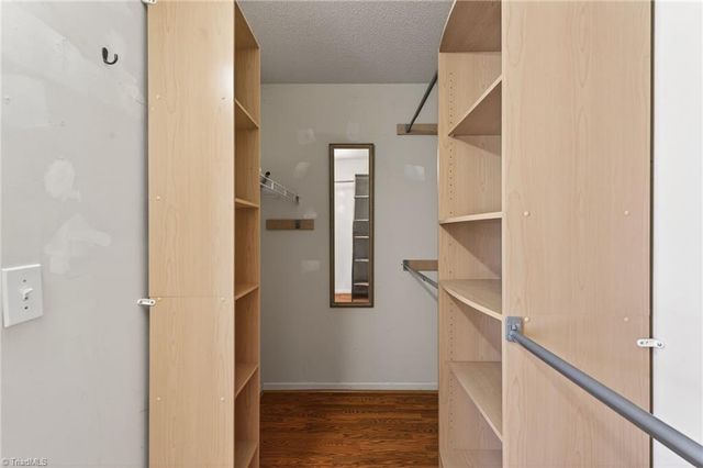 1240 Birch Hill Drive, Kernersville, NC 27284