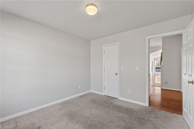 1240 Birch Hill Drive, Kernersville, NC 27284