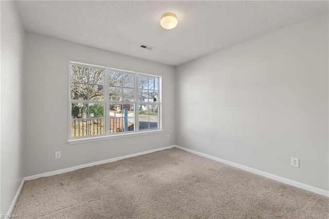 1240 Birch Hill Drive, Kernersville, NC 27284