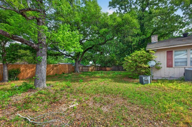 3326 Glenhaven Shores Drive, North Charleston, SC 29420