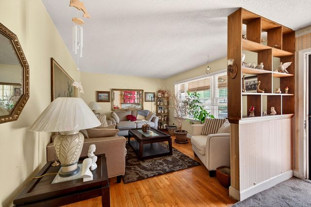 3326 Glenhaven Shores Drive, North Charleston, SC 29420