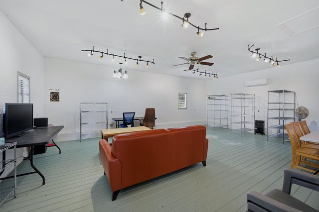 1861-1 Roland Road, Whitesboro, TX 76273