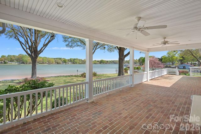 223 Wilson Lake Road, Mooresville, NC 28117