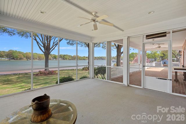 223 Wilson Lake Road, Mooresville, NC 28117