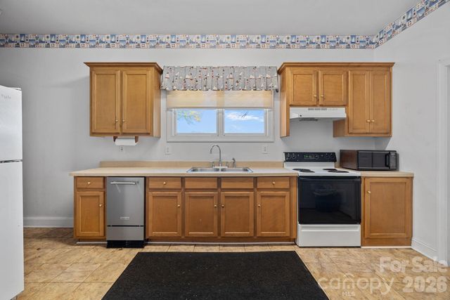 223 Wilson Lake Road, Mooresville, NC 28117