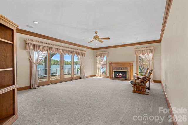 223 Wilson Lake Road, Mooresville, NC 28117