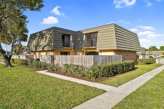 2206 22nd Way, West Palm Beach, FL 33407