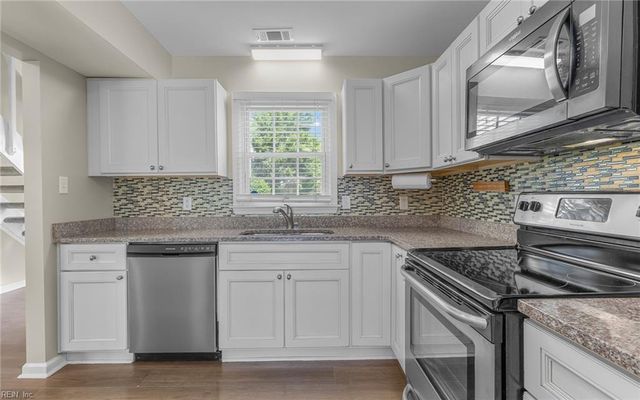 4149 Ohare DR, Virginia Beach, VA 23453