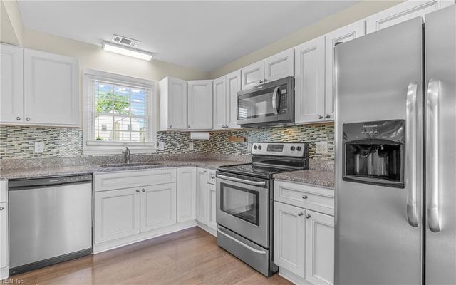 4149 Ohare DR, Virginia Beach, VA 23453