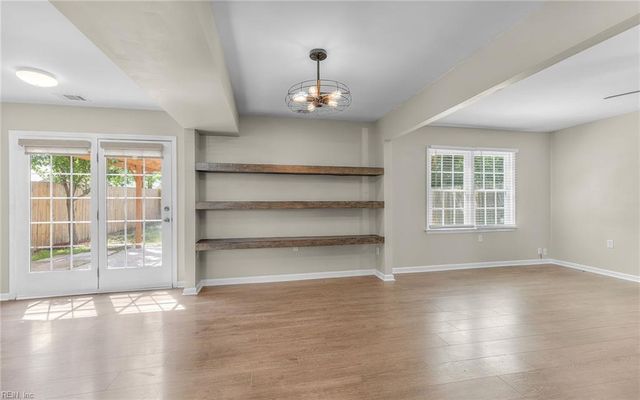 4149 Ohare DR, Virginia Beach, VA 23453