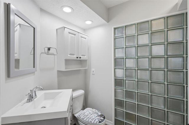 69 SPRING LAKE DRIVE, Debary, FL 32713