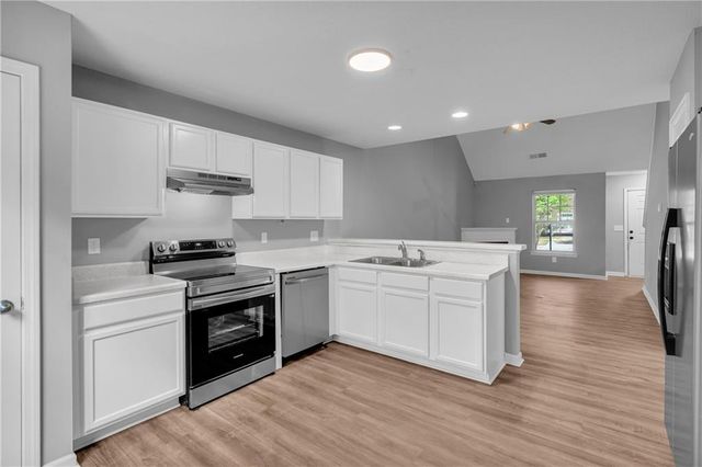 3042 Broadleaf Trail, Fairburn, GA 30213