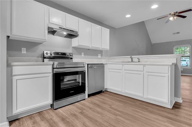 3042 Broadleaf Trail, Fairburn, GA 30213