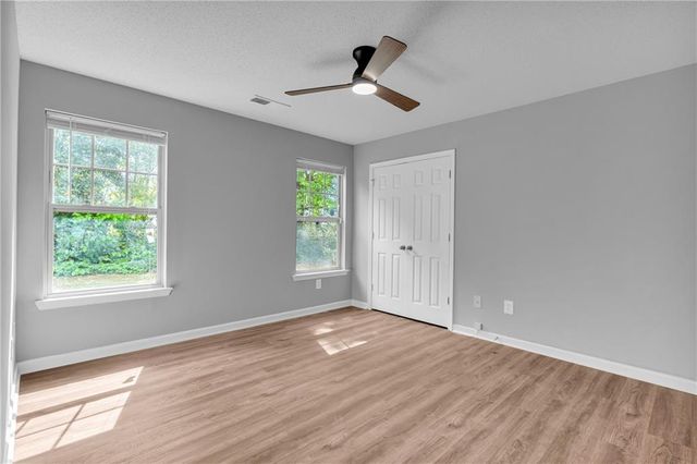 3042 Broadleaf Trail, Fairburn, GA 30213