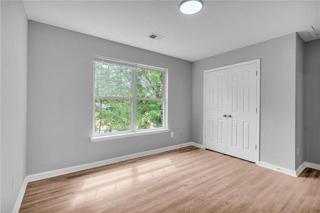 3042 Broadleaf Trail, Fairburn, GA 30213