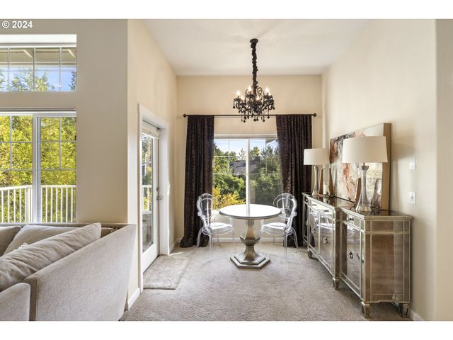 14655 Sw BEARD Rd 201, Beaverton, OR 97007