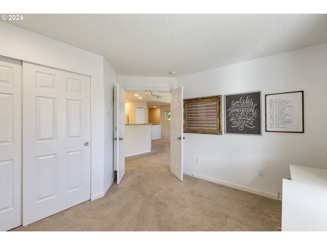 14655 Sw BEARD Rd 201, Beaverton, OR 97007