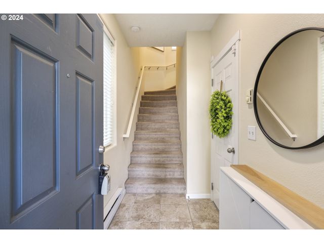 14655 Sw BEARD Rd 201, Beaverton, OR 97007
