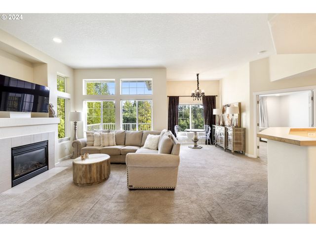 14655 Sw BEARD Rd 201, Beaverton, OR 97007