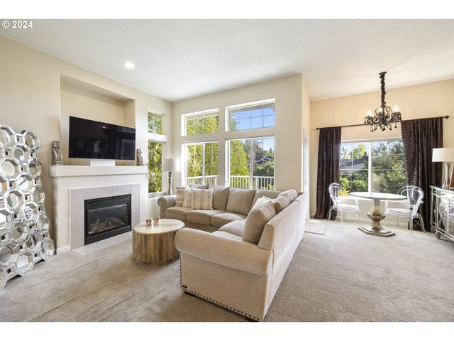 14655 Sw BEARD Rd 201, Beaverton, OR 97007