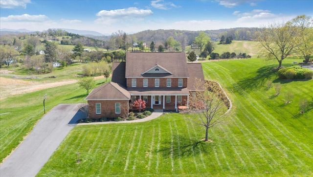 220 Settlers RD, Fincastle, VA 24090