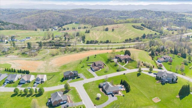 220 Settlers RD, Fincastle, VA 24090