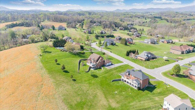 220 Settlers RD, Fincastle, VA 24090