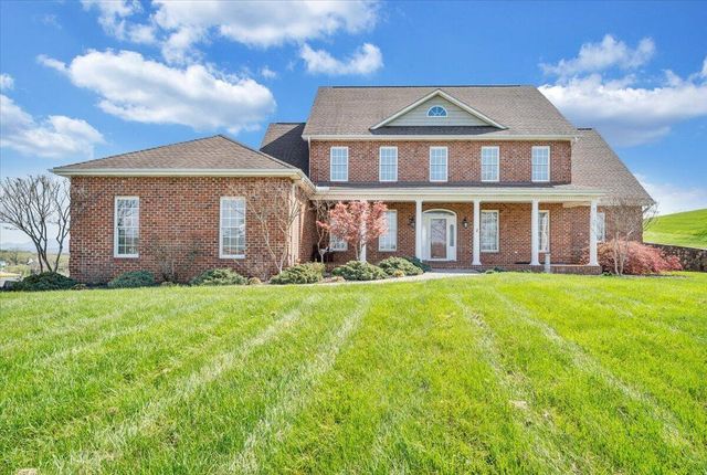 220 Settlers RD, Fincastle, VA 24090