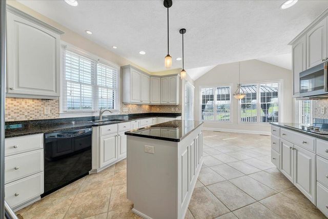 220 Settlers RD, Fincastle, VA 24090