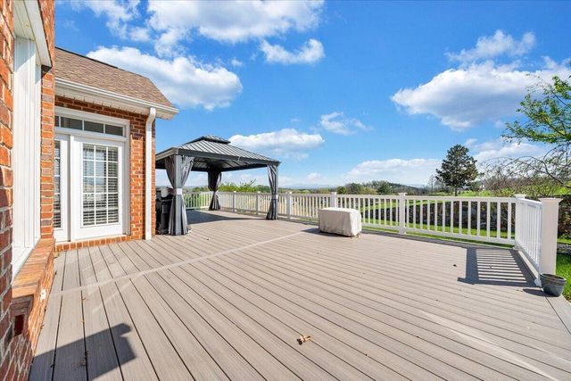 220 Settlers RD, Fincastle, VA 24090