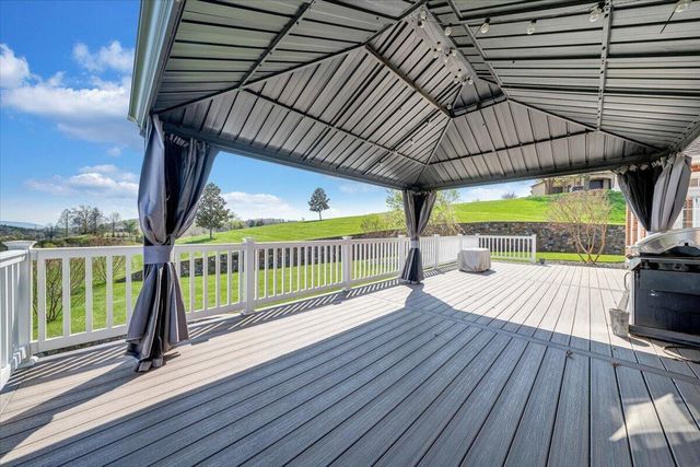 220 Settlers RD, Fincastle, VA 24090