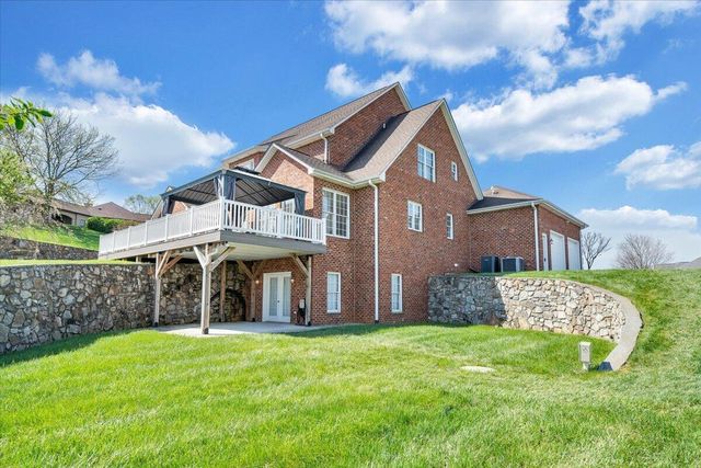 220 Settlers RD, Fincastle, VA 24090