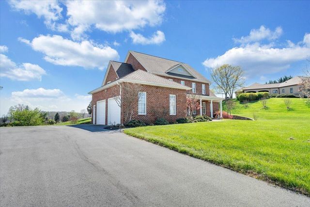 220 Settlers RD, Fincastle, VA 24090
