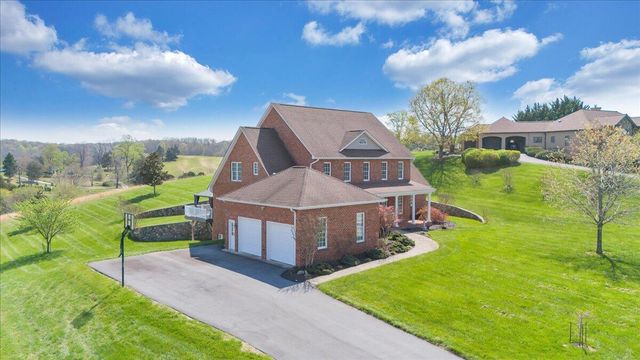 220 Settlers RD, Fincastle, VA 24090