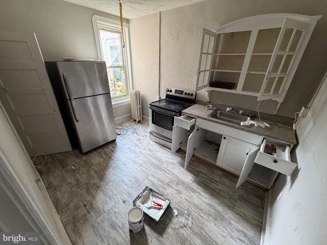 522 W SOMERVILLE AVE, Philadelphia, PA 19120