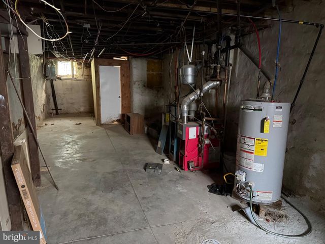 522 W SOMERVILLE AVE, Philadelphia, PA 19120