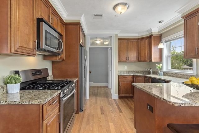96 West 2, Quincy, MA 02169