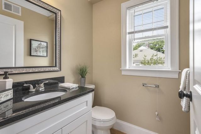 96 West 2, Quincy, MA 02169