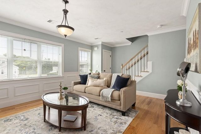 96 West 2, Quincy, MA 02169