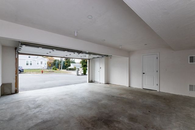96 West 2, Quincy, MA 02169