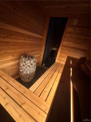 800 Grambling Avenue, Mcallen, TX 78504