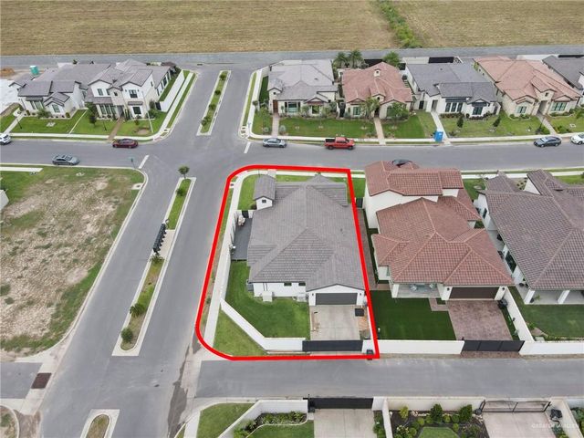 800 Grambling Avenue, Mcallen, TX 78504