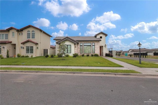 800 Grambling Avenue, Mcallen, TX 78504